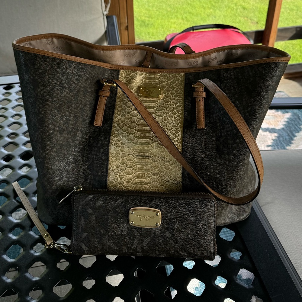 Michael Kors purse and wallet